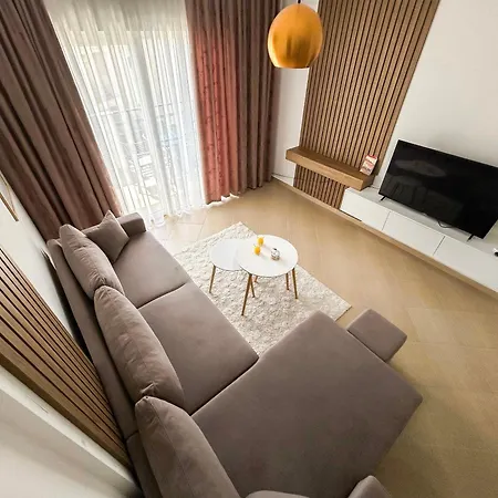 1 Bedroom 829 *